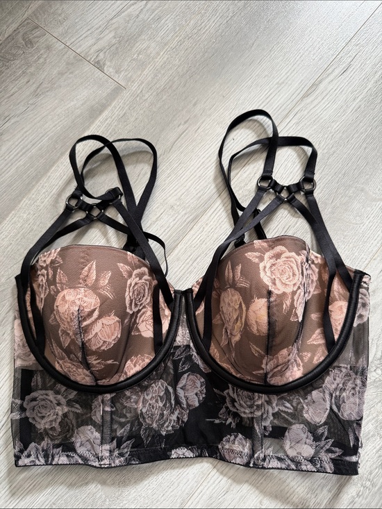 Victoria's Secret Other - Victoria Secret bralette size 36 D new with the tags